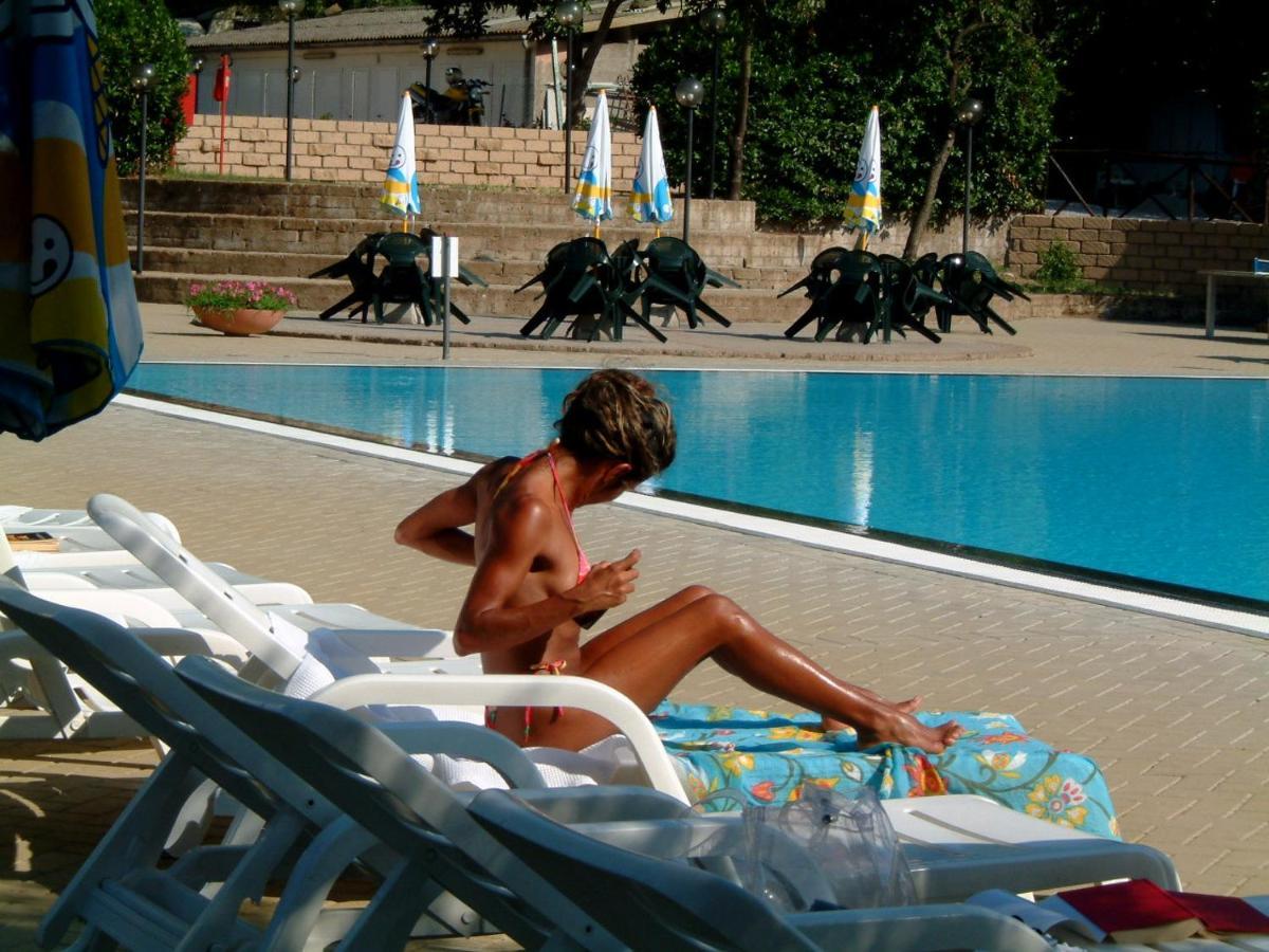 Villaggio Turistico Camping Il Fontino Scarlino Eksteriør billede